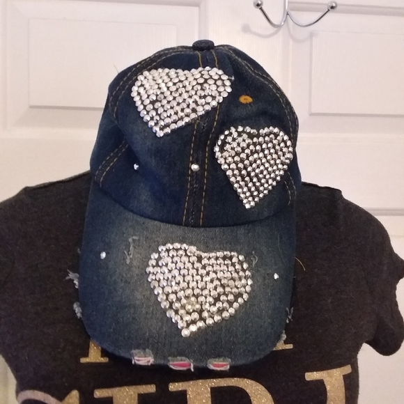 Caps - Picture 9 of 16